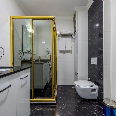 Lemis Aparthotel 3*