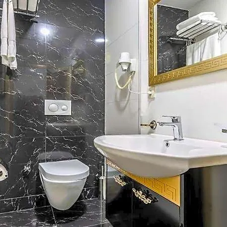 Lemis Aparthotel 4*